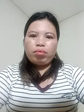 Snapshot of -Yeyi- chatting on 3, 6, 2026 -Yeyi- online show from 3, 6, 2026