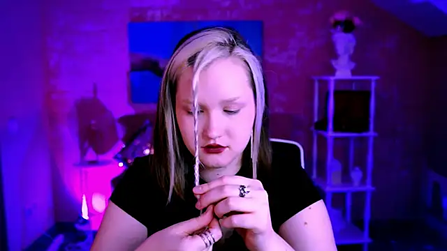 ViolettWoods online show from 29, 6, 2026