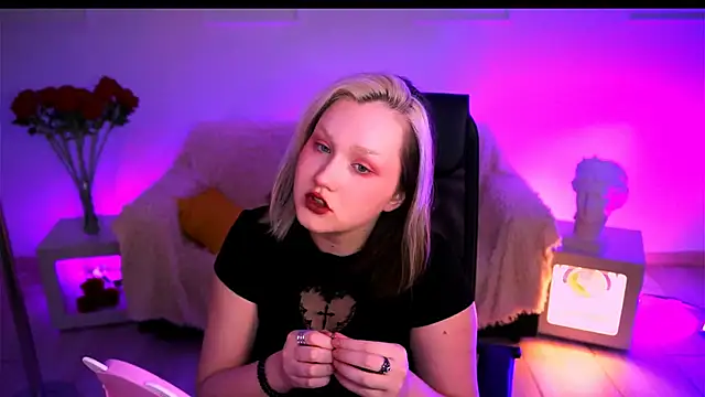 ViolettWoods online show from 30, 6, 2026