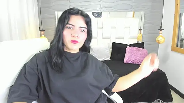 Lia  Kalifa online show from 6, 6, 2026