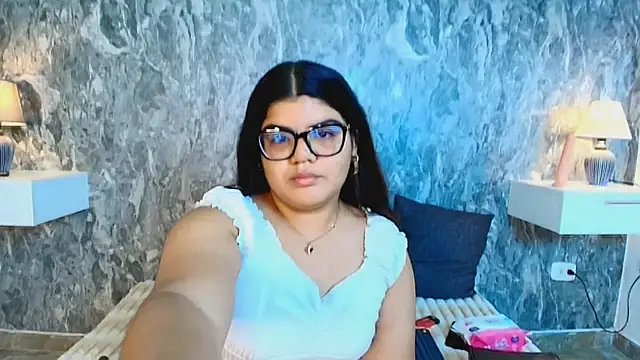 sky white  online show from 8, 7, 2026