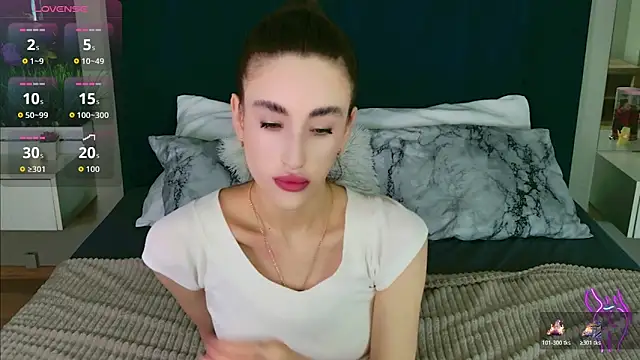 MadisonRen online show from 22, 6, 2026