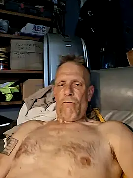 truckdawg2023 online show from 13, 6, 2026