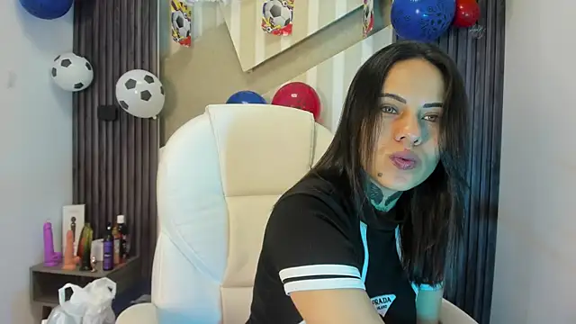 MadisonYoung000 online show from 29, 6, 2026