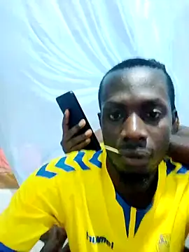 Snapshot of Lawal-Briana chatting on 28, 5, 2026 Lawal-Briana online show from 28, 5, 2026