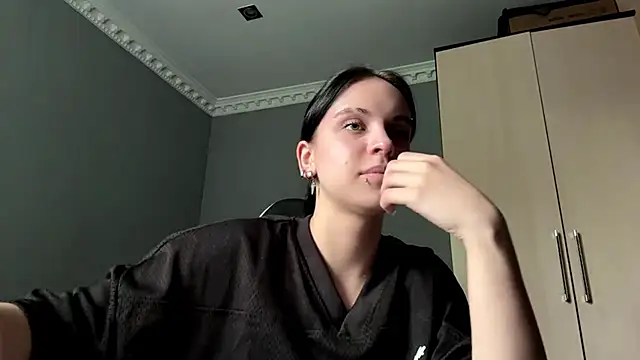 illiebilish online show from 11, 6, 2026