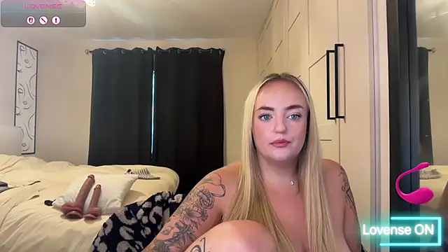 CurvyWetWife online show from 5, 6, 2026