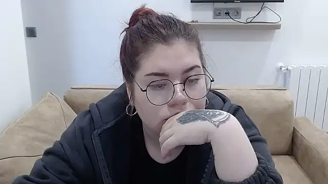 Snapshot of Isabel_Graves chatting on 20, 5, 2026 Isabel Graves online show from 20, 5, 2026