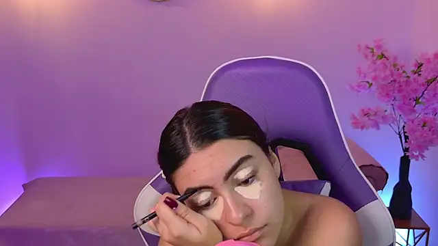 Snapshot of mayavexx chatting on 6, 7, 2026 mayavexx online show from 6, 7, 2026