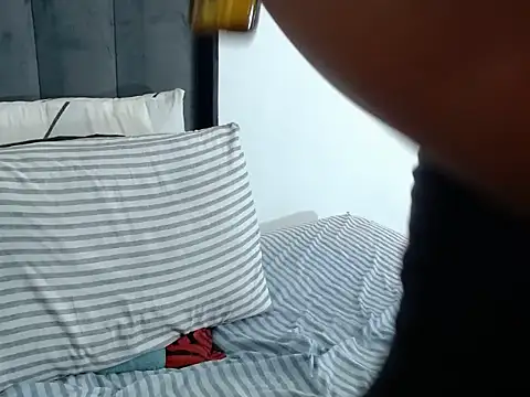 HugeMelons11 online show from 27, 6, 2026