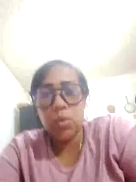 OliviaWilliamm online show from 7, 6, 2026