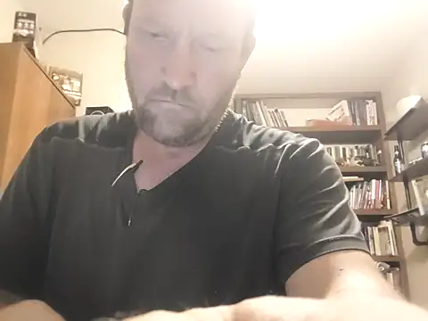 Snapshot of icebergXpress chatting on 17, 7, 2026 icebergXpress online show from 17, 7, 2026