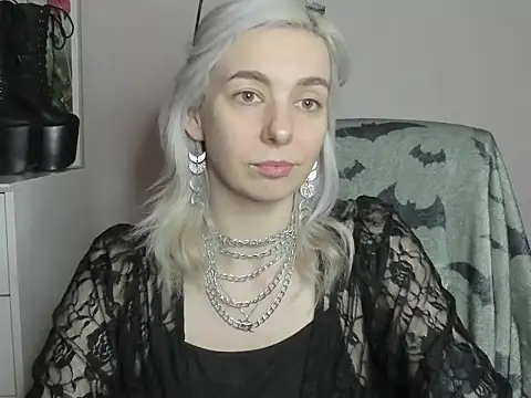 Snapshot of velvetanne chatting on 7, 7, 2026 velvetanne online show from 7, 7, 2026