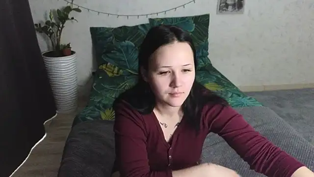 Tori cute online show from 16, 6, 2026