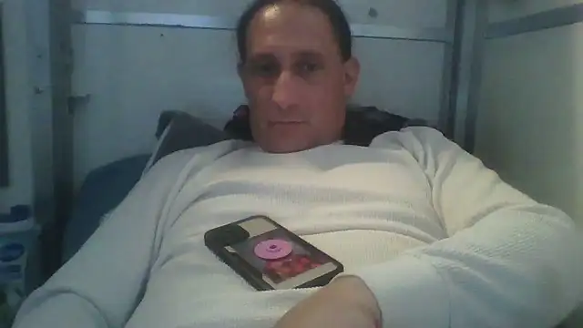 brazybooty92 online show from 8, 6, 2026