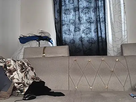 sexyleah25 online show from 28, 6, 2026