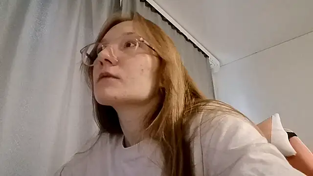Snapshot of LauraTurber chatting on 24, 5, 2026 LauraTurber online show from 24, 5, 2026