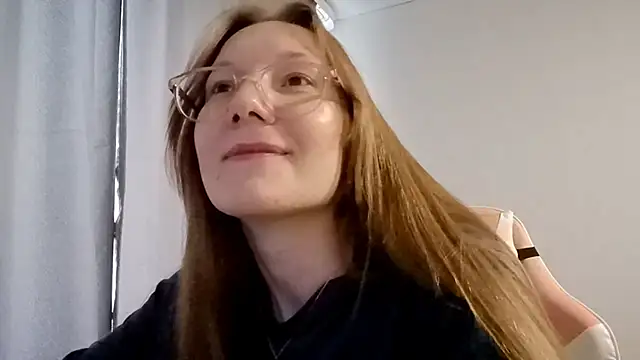 Snapshot of LauraTurber chatting on 29, 5, 2026 LauraTurber online show from 29, 5, 2026