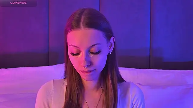 Snapshot of JulyOwens chatting on 12, 6, 2026 JulyOwens online show from 12, 6, 2026