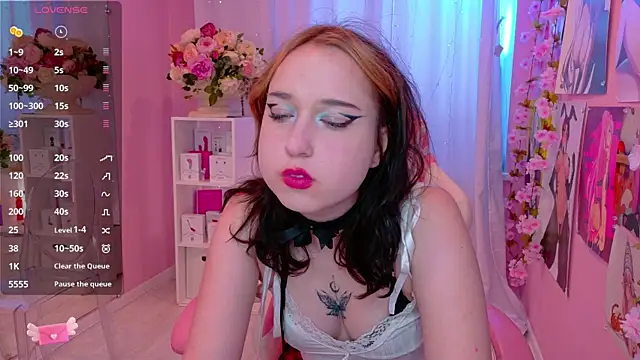 Oksi Koxy online show from 4, 7, 2026