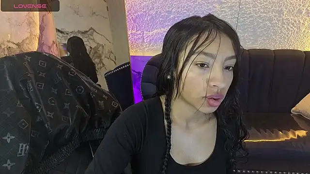 Adarasuri v online show from 5, 7, 2026