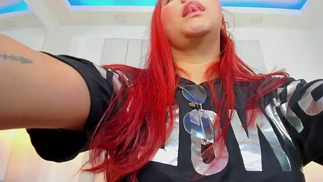 Snapshot of miia_blumm chatting on 15, 6, 2026 miia blumm online show from 15, 6, 2026