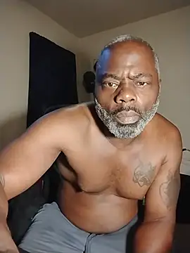 Tremainebigg online show from 8, 6, 2026