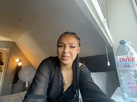 Caramelbbyxx online show from 14, 7, 2026