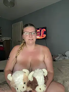 LucieLouBabe online show from 13, 7, 2026