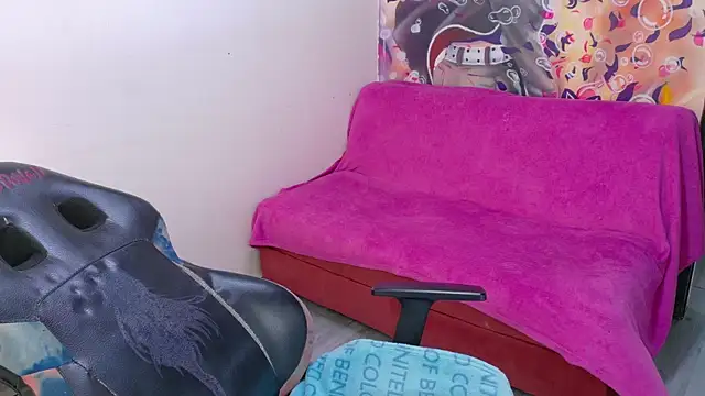 Lucia evans22 online show from 19, 6, 2026
