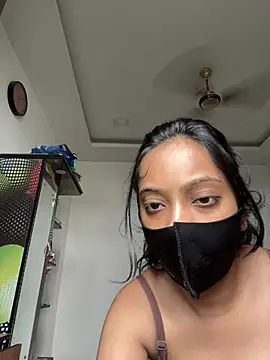 livia dolls online show from 11, 6, 2026