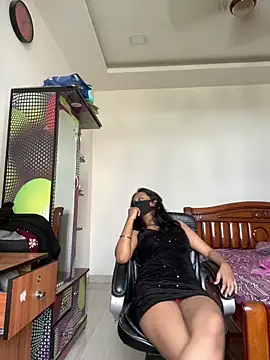 livia dolls online show from 12, 6, 2026