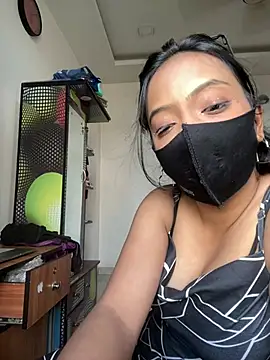 livia dolls online show from 13, 6, 2026