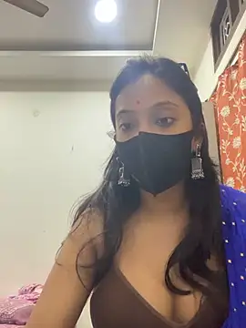 livia dolls online show from 14, 6, 2026