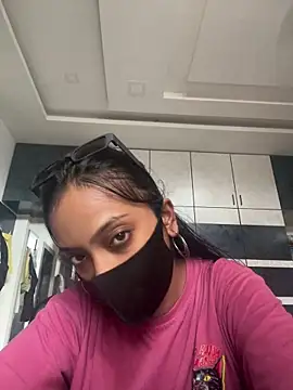 livia dolls online show from 22, 6, 2026