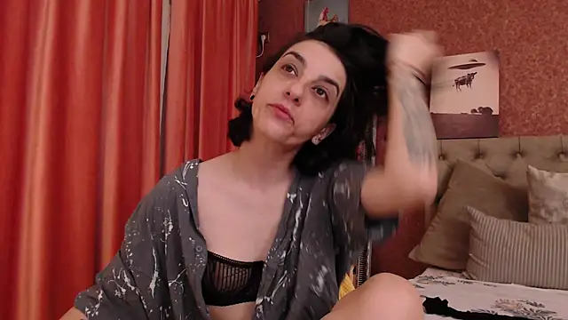 Snapshot of RedFlagXXX chatting on 8, 6, 2026 RedFlagXXX online show from 8, 6, 2026