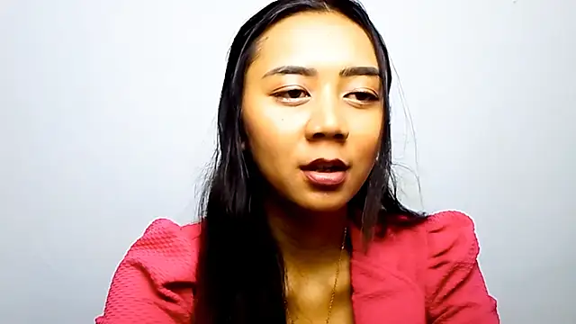 Snapshot of KristieOrtmann chatting on 18, 6, 2026 KristieOrtmann online show from 18, 6, 2026