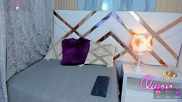 KaylaDavies online show from 15, 7, 2026