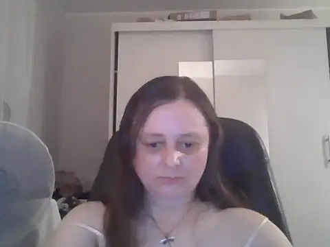Snapshot of TaylorLovely chatting on 27, 6, 2026 TaylorLovely online show from 27, 6, 2026