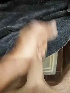 Snapshot of kauliaris28 chatting on 9, 7, 2026 kauliaris28 online show from 9, 7, 2026