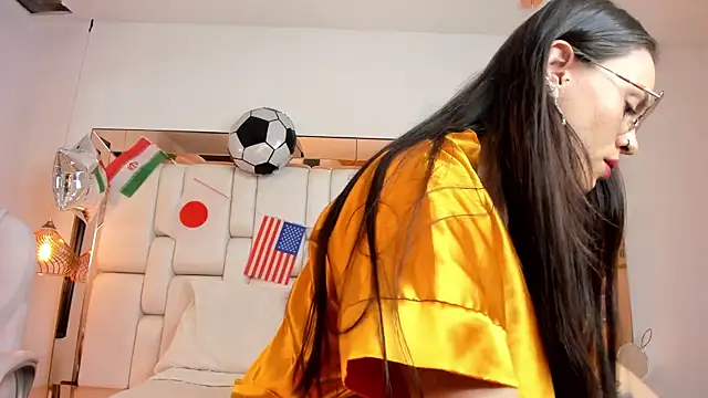 ValeryMontenegro online show from 26, 6, 2026
