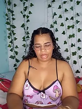 Snapshot of Bigass_Curly02 chatting on 16, 6, 2026 Bigass Curly02 online show from 16, 6, 2026