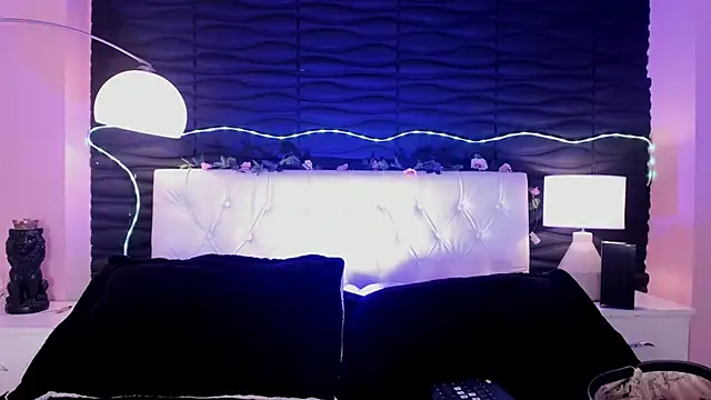 Snapshot of Natasha_Nassty chatting on 25, 6, 2026 Natasha Nassty online show from 25, 6, 2026