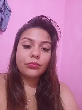 Snapshot of Rich_valentina chatting on 25, 5, 2026 Rich valentina online show from 25, 5, 2026