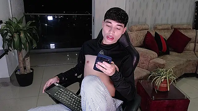 Snapshot of codd_doll chatting on 9, 7, 2026 codd doll online show from 9, 7, 2026