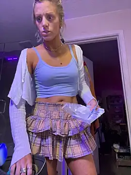 ReverseCowgirl713 online show from 29, 5, 2026