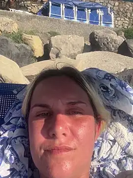 Sofia beee online show from 24, 5, 2026