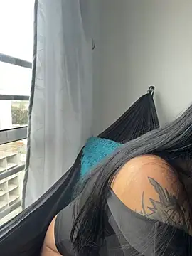 Snapshot of milicablue chatting on 28, 5, 2026 milicablue online show from 28, 5, 2026