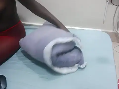 darkbeuty01 online show from 19, 6, 2026