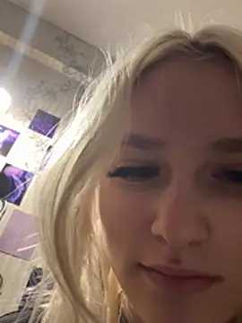 lisacryss3 online show from 25, 5, 2026